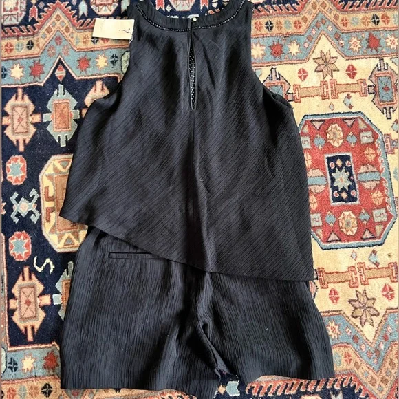 NWT Anthropologie Elevenses Textured Sleeveless Angled blouse Romper pockets M - Picture 3 of 11